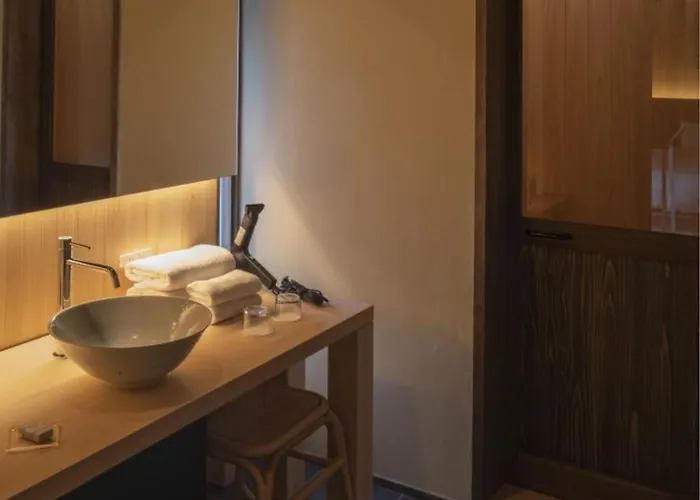 Nipponia Hotel Ozu Castle Town